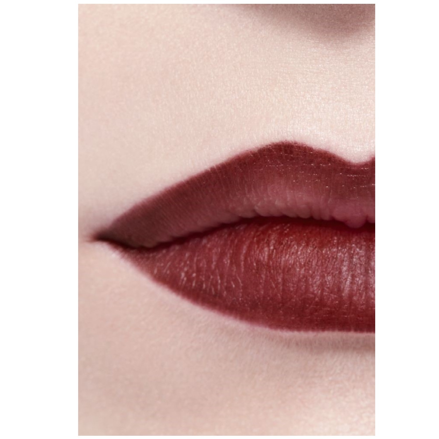 LÁPIZ CONTORNO DE LABIOS DE LARGA DURACIÓN